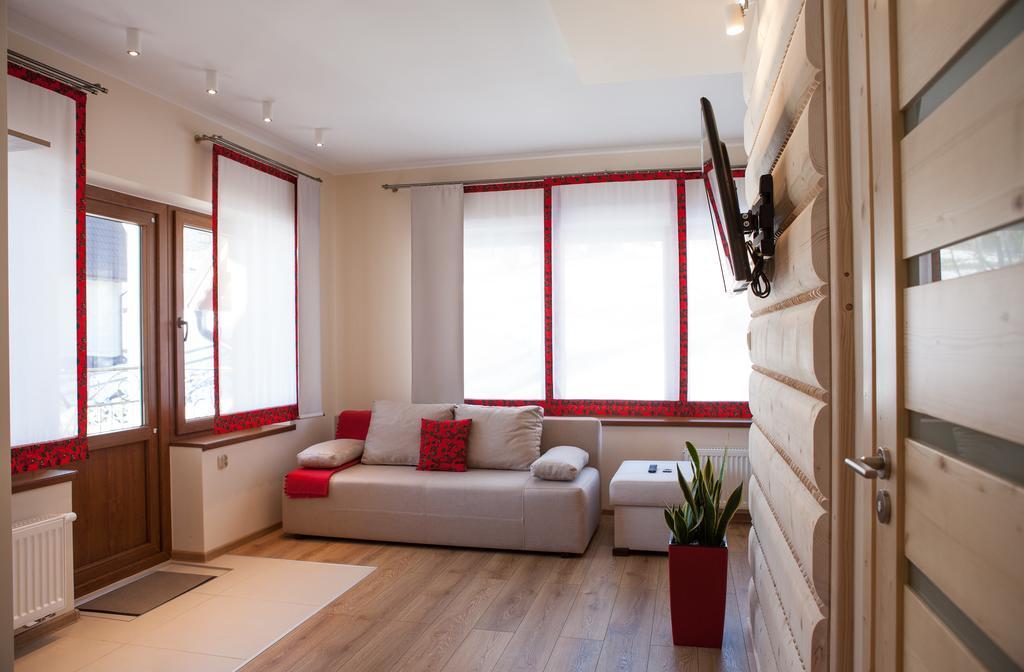 Domek & Apartament Na Ogrodzie Suche Exterior foto